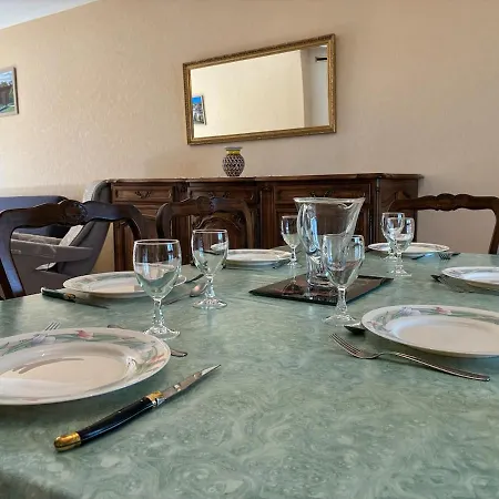 Pavillon Du Cres - Maison Chaleureuse Au Coeur De Avec Jardin * Laissac